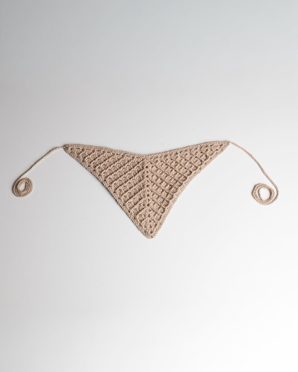 Asymmetrischer Taillen- und Hüftgürtel in Beige